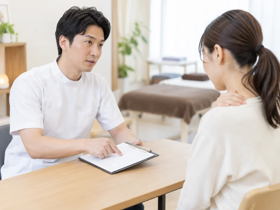 疾病の治療に直接関係する施術であること