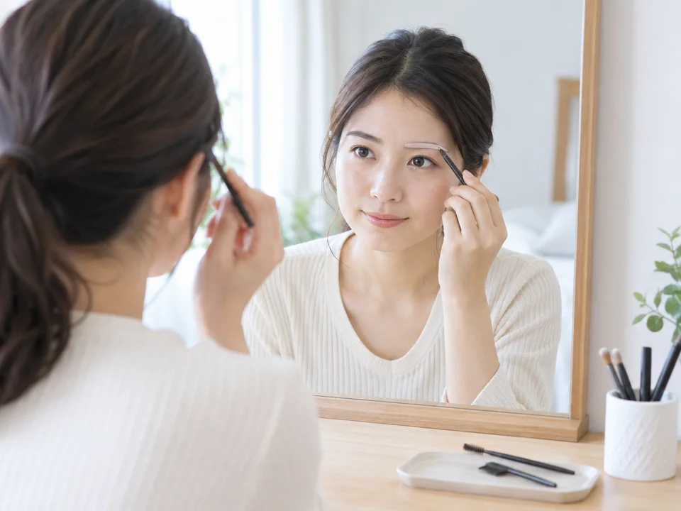 自分に合う眉毛を見つける整え方